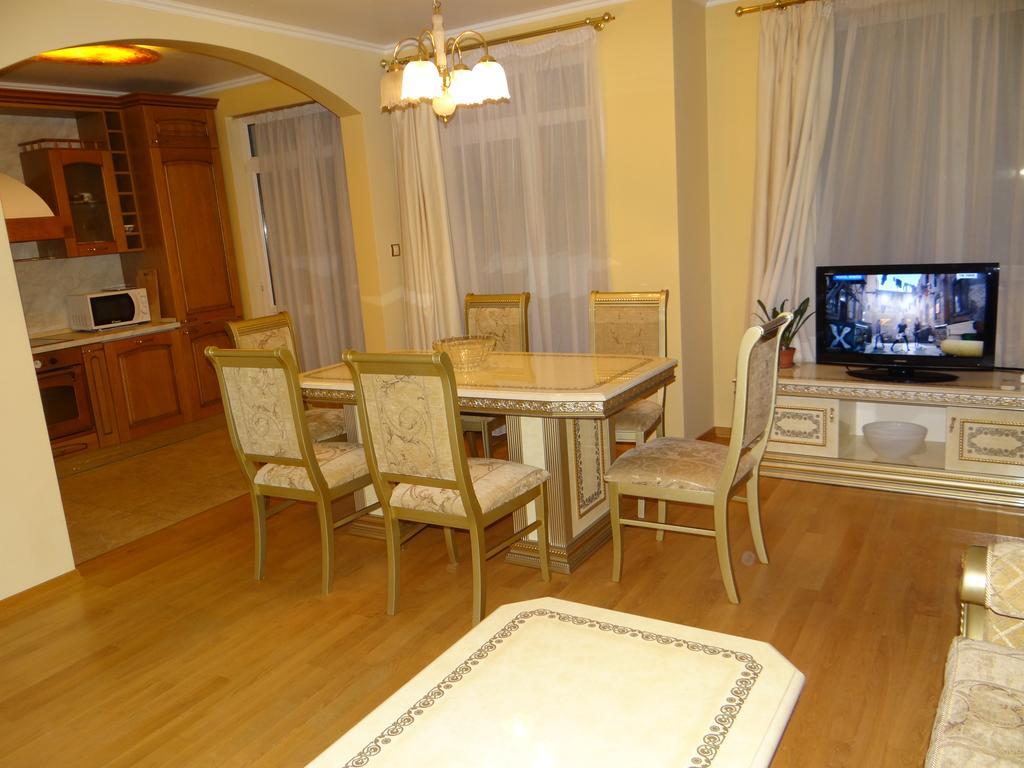 Luxury Versailles Apartments Center Opera Μπουργκάς Εξωτερικό φωτογραφία